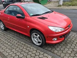 Rot Gebraucht 2004 Peugeot 206 CC Cabrio | 1.750 € (Fairer Preis)
