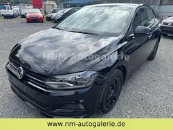 Deep black Gebraucht 2020 VW Polo Comfortline Limousine | 15.790 € (Guter Preis)