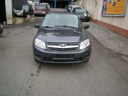 Grau Gebraucht 2017 Lada Granta Limousine | 3.500 €