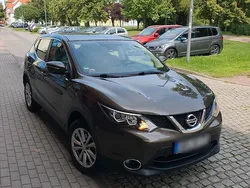 Grün Gebraucht 2014 Nissan Qashqai SUV | 10.000 € (Fairer Preis)