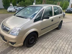 Silber Gebraucht 2009 Opel Meriva Selection Van / Kleinbus | 2.290 € (Fairer Preis)