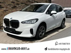 Weiß Gebraucht 2022 BMW 218 Active Tourer Sport Line Van / Kleinbus | 19.999 € (Superpreis)