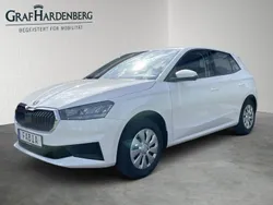 Candyweiss candyweiss Gebraucht 2023 Skoda Fabia Active Limousine | 17.980 € (Teuer)