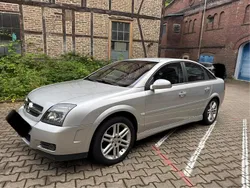 Silber Gebraucht 2004 Opel Vectra GTS Limousine | 2.499 € (Teuer)