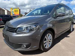 Grau Gebraucht 2014 VW Touran Cup Van / Kleinbus | 8.999 € (Fairer Preis)