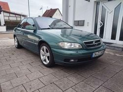 Grün Gebraucht 2001 Opel Omega Design Edition Limousine | 2.222 € (Fairer Preis)