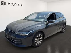 Grau Gebraucht 2024 VW Golf VIII Goal Limousine | 25.490 € (Guter Preis)