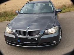 Grau Gebraucht 2006 BMW 330 Kombi | 9.500 €