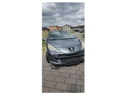 Grau Gebraucht 2008 Peugeot 207 CC Sport Cabrio | 2.500 € (Fairer Preis)