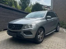 Grau Gebraucht 2012 Mercedes ML350 SUV | 16.999 € (Superpreis)