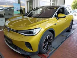 Gelb Gebraucht 2021 VW ID.4 Pro Performance SUV | 27.280 € (Fairer Preis)