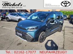 Blau Neu 2024 Toyota Proace Verso City Kombi | 29.196 € (Guter Preis)