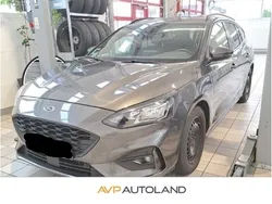 Magneticgrau Gebraucht 2019 Ford Focus ST-Line Kombi | 13.950 € (Guter Preis)