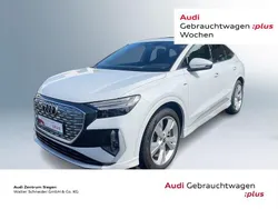 Gletscherweiß metallic Gebraucht 2022 Audi Q4 Sportback e-tron Ambiente SUV | 34.910 € (Guter Preis)