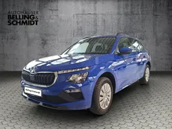 Blau Gebraucht 2024 Skoda Kamiq Essence SUV | 20.990 € (Guter Preis)