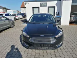 Schwarz Gebraucht 2015 Ford Focus Titanium Limousine | 11.500 € (Fairer Preis)