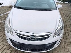 Weiß Gebraucht 2012 Opel Corsa Kleinwagen | 1.899 €