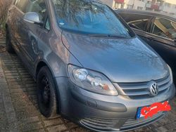 Grau Gebraucht 2005 VW Golf IV Kleinwagen | 1.999 € (Guter Preis)