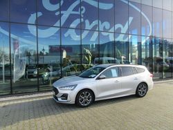 Silber Gebraucht 2024 Ford Focus ST-Line X Limousine | 26.500 € (Teuer)