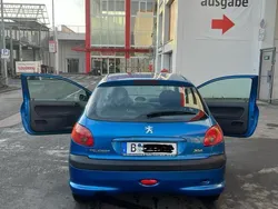 Blau Gebraucht 2005 Peugeot 206 Coupé | 1.700 € (Fairer Preis)