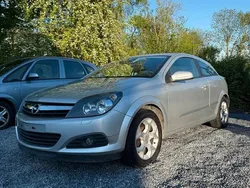 Grau Gebraucht 2007 Opel Astra GTC Coupé | 4.100 €