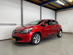 Rot Gebraucht 2015 Renault Clio IV Dynamique Limousine | 10.999 € (Etwas zu teuer)