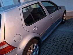 Blau Gebraucht 2003 VW Golf IV Kleinwagen | 1.200 € (Superpreis)