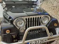 Schwarz Gebraucht 1982 Jeep CJ SUV | 23.000 €