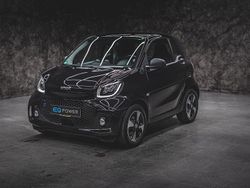 Schwarz Gebraucht 2024 Smart ForTwo Electric Drive Passion Exclusive Coupé | 17.777 € (Etwas zu teuer)