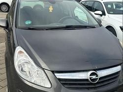 Grau Gebraucht 2010 Opel Corsa S Kleinwagen | 1.500 € (Fairer Preis)
