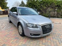 Silber Gebraucht 2003 Audi A3 Ambiente Kleinwagen | 2.590 € (Guter Preis)