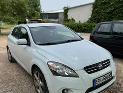 Weiß Gebraucht 2011 Kia Ceed Sportswagon Kombi | 4.500 € (Fairer Preis)