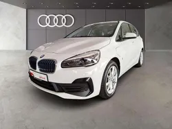Weiß Gebraucht 2019 BMW 225 Active Tourer Advantage Van / Kleinbus | 15.850 € (Guter Preis)