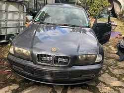 Grau Gebraucht 1999 BMW 316 Limousine | 750 €