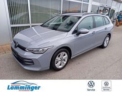 Mondsteingrau Gebraucht 2024 VW Golf VIII Life Kombi | 25.990 € (Fairer Preis)