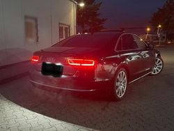 Schwarz Gebraucht 2011 Audi A8 Limousine | 12.000 € (Fairer Preis)