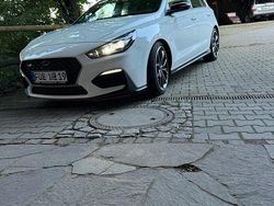 Weiß Gebraucht 2017 Hyundai i30 N Performance Limousine | 25.000 € (Teuer)