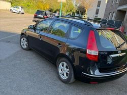 Schwarz Gebraucht 2009 Hyundai i30 Style Kombi | 5.000 € (Etwas zu teuer)