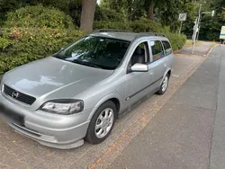 Silber Gebraucht 2004 Opel Astra Kombi | 2.750 € (Fairer Preis)