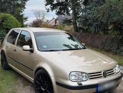 Gold Gebraucht 2000 VW Golf IV Sound Kleinwagen | 3.500 € (Etwas zu teuer)