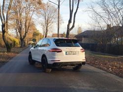 Weiß Gebraucht 2016 Porsche Cayenne SUV | 20.900 € (Guter Preis)