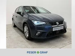 Grau Gebraucht 2024 Seat Ibiza FR Limousine | 18.890 € (Guter Preis)