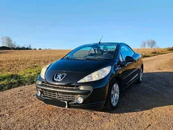 Schwarz Gebraucht 2009 Peugeot 207 Cabrio | 3.900 € (Fairer Preis)