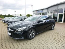 Kosmosschwarz metalliclack Gebraucht 2019 Mercedes CLA200 Shooting Brake Kombi | 21.650 € (Guter Preis)