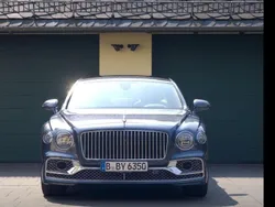 Blau Gebraucht 2020 Bentley Flying Spur Limousine | 179.000 € (Guter Preis)