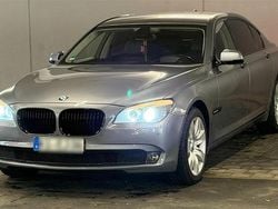 Silber Gebraucht 2010 BMW 730L Limousine | 11.000 €