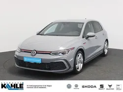 Mondsteingrau Gebraucht 2024 VW Golf VIII GTI Limousine | 29.240 € (Guter Preis)
