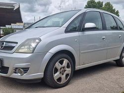 Grau Gebraucht 2009 Opel Meriva Van / Kleinbus | 2.200 € (Superpreis)