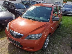 Orange Gebraucht 2003 Mazda 2 Comfort Van / Kleinbus | 900 € (Superpreis)