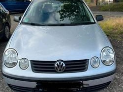 Grau Gebraucht 2004 VW Polo Kleinwagen | 650 € (Guter Preis)
